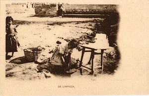 Spain Old postcard vintage Canovas De limpieza Cleaning (1534) - Picture 1 of 2