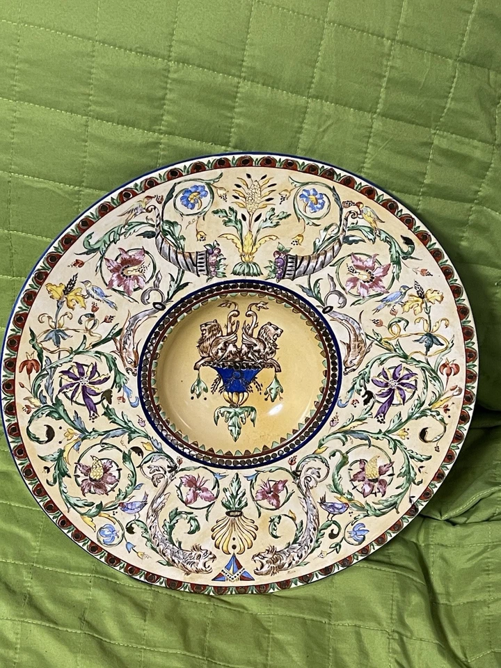 Antico piatto decorativo in ceramica di SCI Laveno dipinto a mano Firmato 36 Cm - Immagine 1 di 4