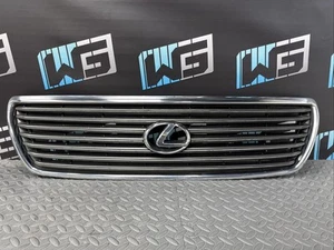 🔥 OEM 2001-2004 Lexus LS430 LS 430 PARACHOQUES SUPERIOR REJILLA CON EMBLEMA 53112-50090 - Imagen 1 de 9