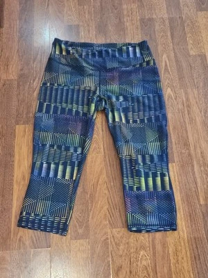 PATAGONIA Leggings Cortos Estampado Central Para Mujer Grande Sombra Popa Multi 21915SP-16 Foto 1 de 4