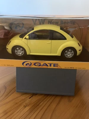 Modelos de puerta (arte AUTO) VW BEETLE 1/18 Die Cast Model Car en caja - VOLKSWAGEN Foto 1 de 4