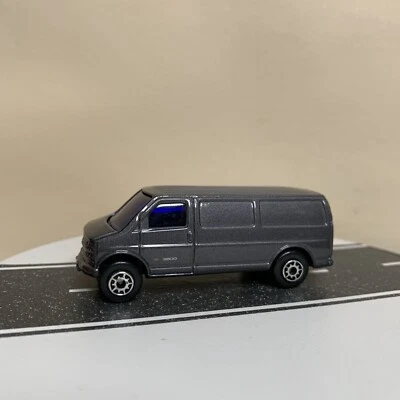 Chevy Chevrolet Express 3500 1996-2002 Maisto Speed Wheels furgoneta de carga gris oscuro Foto 1 de 4