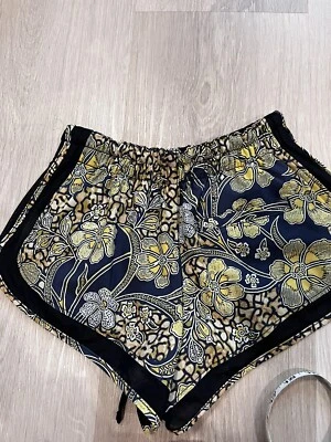 New Urban outfitters without walls sport shorts - Imagem 1 de 4