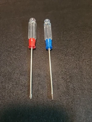 Brand New!  Small Phillips And Straight Screwdriver Sets 5", Red & Blu, Magnetic - Image 1 of 4