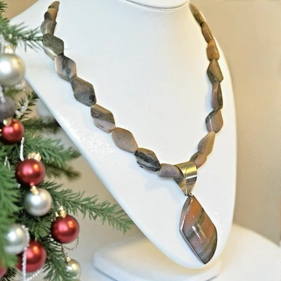 NUEVO Jay King DTR 925 Plata Esterlina Piedra Rodonita Colgante Collar con Cuentas Foto 1 de 4