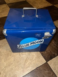 Blue Moon Beer KC ROYALS BASEBALL Retro Ice Chest Cooler-Bottle Opener 2019 SGA - Picture 1 of 12