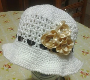 cappello/berretto bimba/neonata artigianale battesimo/cerimonia beige/panna - Foto 1 di 2