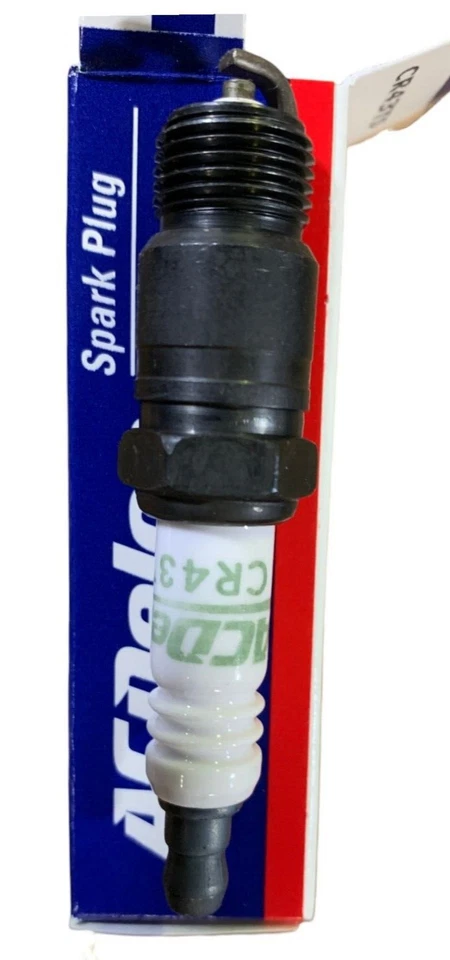 5744019 HUMMER H1 , ACDELCO  CR43TS  5.7L SPARK PLUG PACK OF 8 - Image 1 of 1