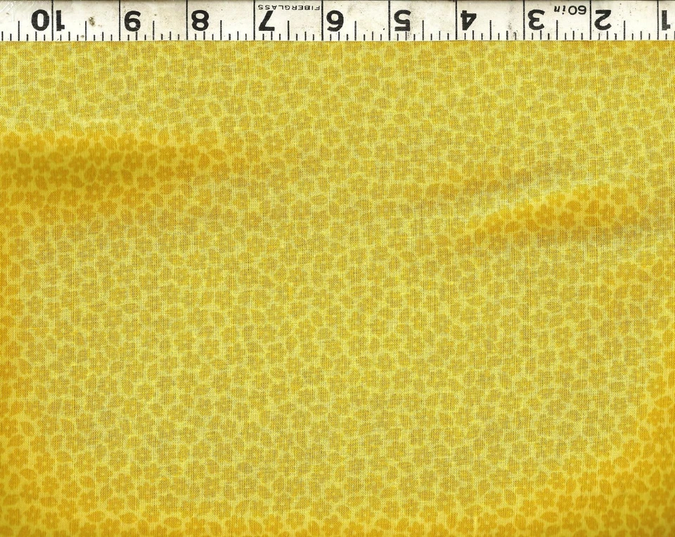 Quilting Treasures ~ Liquidificador de flores amarelas de 2 tons ~ Tecido de colcha 100% algodão BTY - Imagem 1 de 1