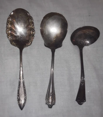 Cucharas y cucharón para servir vintage Rogers Oneida Beverly plateado Foto 1 de 4