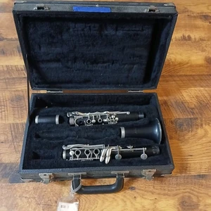 Adley Klarinette mit Koffer für Teile oder Reparaturprojekt Schülerinstrument  - Bild 1 von 8