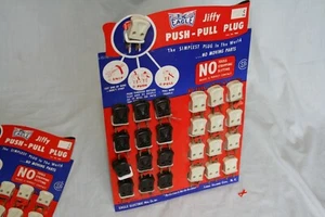 Vintage Eagle Jiffy Push-Pull AC Plug NOS Full Store Display Card 25 Pieces - Picture 1 of 11