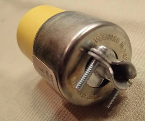 LEVITON 2-POLE COMMERCIAL GRADE ARMORED RUBBER FEMALE CONNECTOR, STRAIGHT BLADE, - Bild 1 von 2