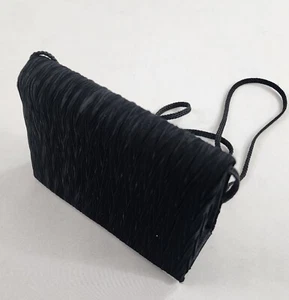 RR handbag crossbody womens black magnetic snap inner pocket $39 MA - Picture 1 of 13