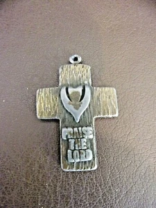 Vintage "Praise The Lord" Cross Pendant - Picture 1 of 3