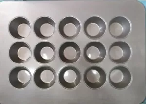 Chicago Metallic #47005 15ct Muffin Pan 26" x 18" Standard size 2" C. Commercial - Picture 1 of 6