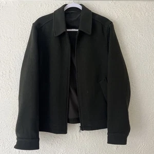 Uniqlo Single Collar Short Blouson Jacket Olive S Small Dark Green Wool Look - Picture 1 of 8