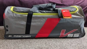 Slazenger V55 Cricket Holdall Cricket Bag - Picture 1 of 6
