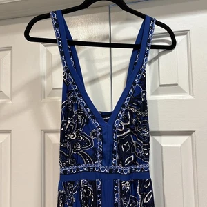 Maxi robe INC Paisley Halter noir bleu dos croisé 1 x boho événement voyage plage - Photo 1/15