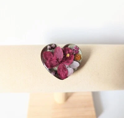 Handmade Real Pressed Flower Resin Brooch Botanical Wild Flower Garden Pin Badge — 第 1/4 张图片