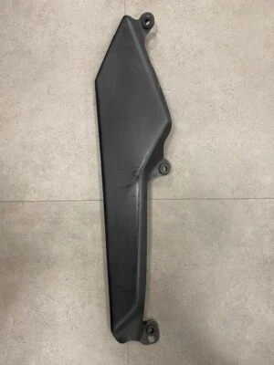 Silenciador escudo térmico Triumph Daytona 675/675R 2006-2018 parte # T2202082 Foto 1 de 4