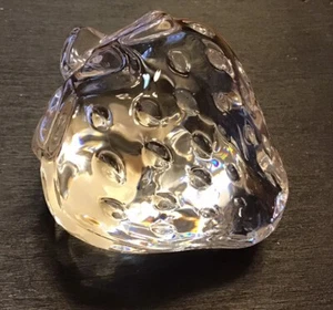Bleikristall Beyer Crystal - Strawberry Paperweight Figure, 24% Lead - Bavaria - Picture 1 of 12