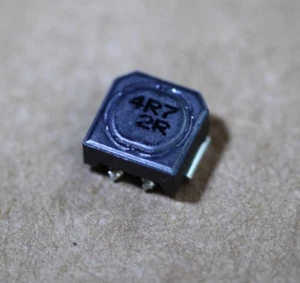 10PCS ELL-6SH4R7M Power Choke Shielded Wirewound 4.7uH Coil ELL6SH4R7M 6SH4R7M - Foto 1 di 3