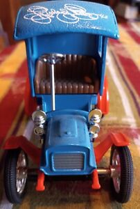 Richard Petty 1905 Delivery Car Bank 1/25 Scale