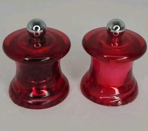 Red Plastic Mini Salt & Pepper Shakers Grinders Vtg  New Sealed See Description  - Picture 1 of 3