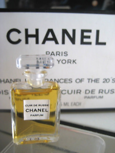 🎁1990s New **PARFUM** Vintage Chanel Cuir de Russie mini 0.12 oz pure perfume