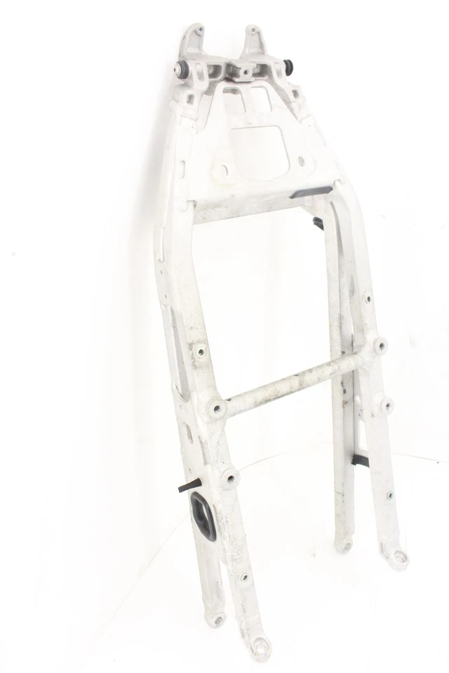 Subchasis trasero Aprilia RSV4 RR 2017 2B003589 Foto 1 de 4