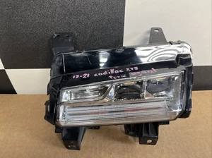 2017 2018 2019 2020 2021 Cadillac XT5 Right LED Turn Signal Foglight DRL Used OE - Picture 1 of 11