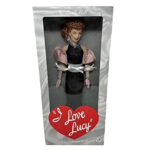 I Love Lucy Franklin Mint Vinyl Portrait Doll In Charm School Outfit NRFB - Picture 1 of 3