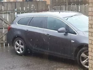 Breaking - Vauxhall Astra Mk5, 2.0cdti tourer/ estate 2011 - Picture 1 of 1