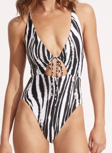 NWOT Seafolly Zahara Drawstring Key Hole One Piece Black Size 4 - Picture 1 of 2