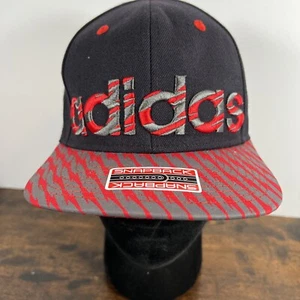 Cappello Berretto Adidas Collezione Snapback Zebra Stripe Rosso Nero Climalite Bel Piatto - Foto 1 di 18