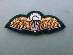 Communicators para wing on Lincoln green (bullion) - Picture 1 of 1