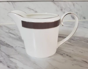 Wedgwood Vera Wang Sable DUCHESS Creamer New Open Box - Picture 1 of 3