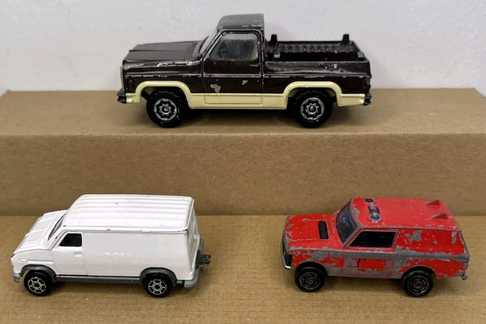 Paquete Majorette camión/furgoneta x3 Fourgon Range Rover Blazer usado Foto 1 de 4