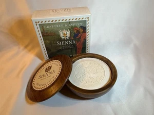 JABÓN DE AFEITAR CRABTREE & EVELYN para HOMBRE SIENNA en TAZÓN DE MADERA 3,5 oz NUEVO EN CAJA - Imagen 1 de 2