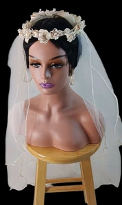 Vtg bridal wedding Tulle net Floral bead head piece layered short Veil 35" long - Picture 1 of 9