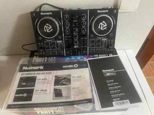 Mesa Numark Party Mix dj - Imagen 1 de 3