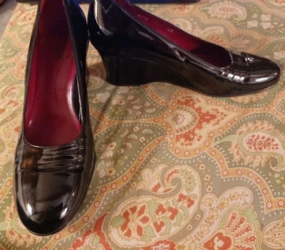 Taryn Rose 40 9 Negro Italiano Charol Cuñas Tacones Zapatos Foto 1 de 4