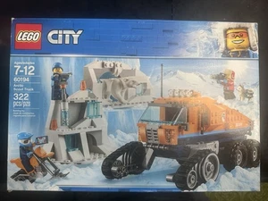 LEGO CITY: Arctic Scout Truck (60194) Neu in Plastiktüten... NICHT versiegelt - Bild 1 von 2