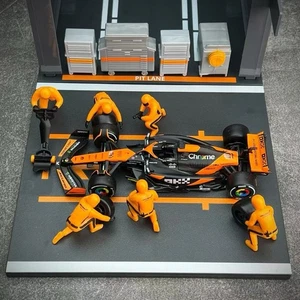 Bburago 1/43 McLaren F1 MCL38 #81 Oscar Piastri Miami GP 2024 Diorama Play set - Picture 1 of 20