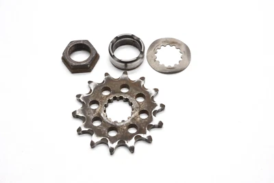 Yamaha YZ450F YZ 450 2005 03-05 soportes de piñón delantero Foto 1 de 3