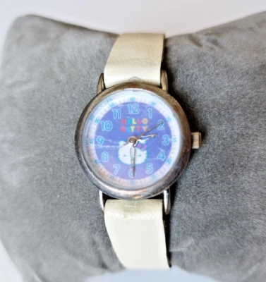 Montre Hello Kitty Retro pile neuve - Photo 1/4