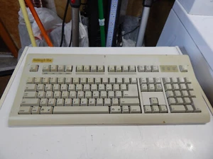 RARE Apple Mac Mackintosh Misprint Collectable SIIG Suntouch MAK-105 Keyboard - Picture 1 of 9