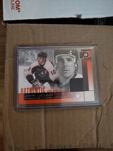 2002-03 Atomic Jerseys #17 John LeClair Jersey Card - Bild 1 von 3