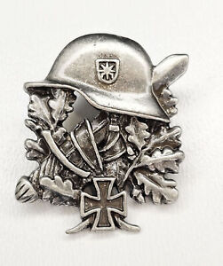 Pin Stahlhelm Eisernes Kreuz EK Eichenlaub - 2,7 x 3,2 cm